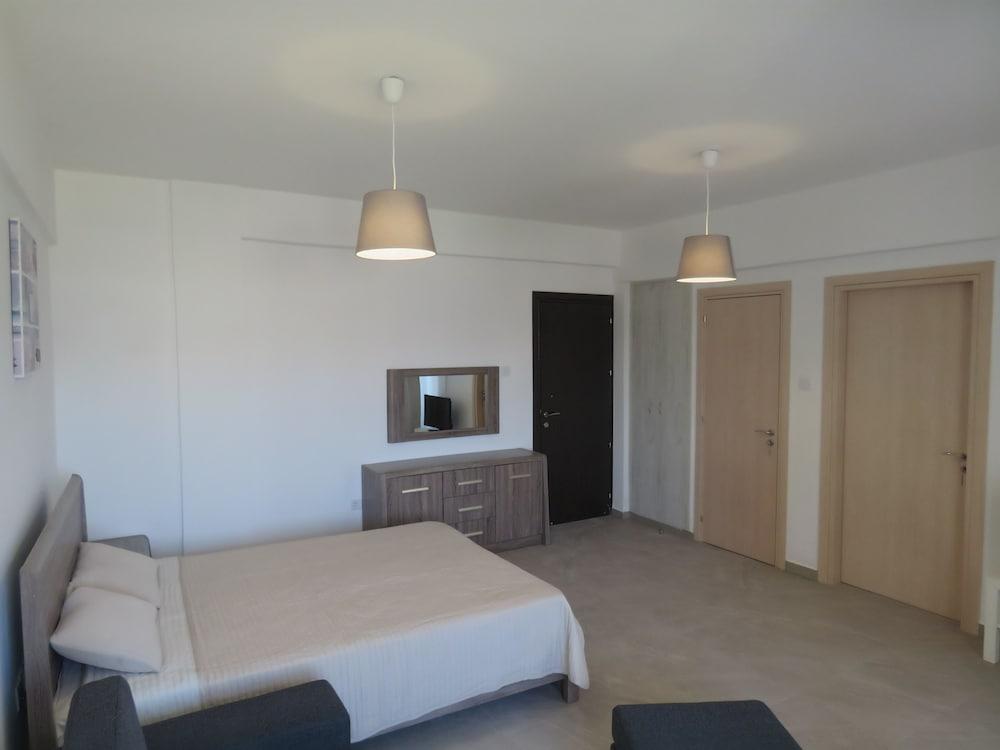 ليماسول Polyxeni Hotel Apartments المظهر الخارجي الصورة